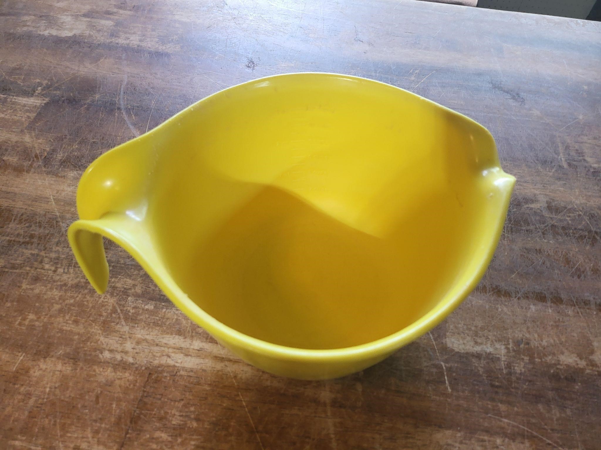 12 cup measuring bowl