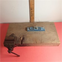 Jewelry or wire vice and wire bender