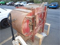 ANTIQUE SEED SEPARATER W/SCREENS-NO FORKLIFT AVAIL