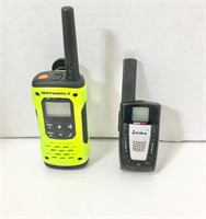 2 pc Motorola & S Cobra walkie talkie untested