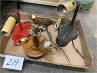 3 VINTAGE DESK LAMPS