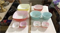 Various Pyrex bowls