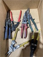Various size snips