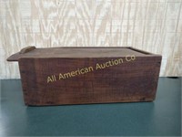 VINTAGE WOODEN CANDLE BOX WITH LID, MURF TN.