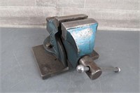 3 1/2" BENCH VISE