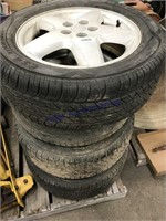 Set of 4 tires on rims, 205/55R16