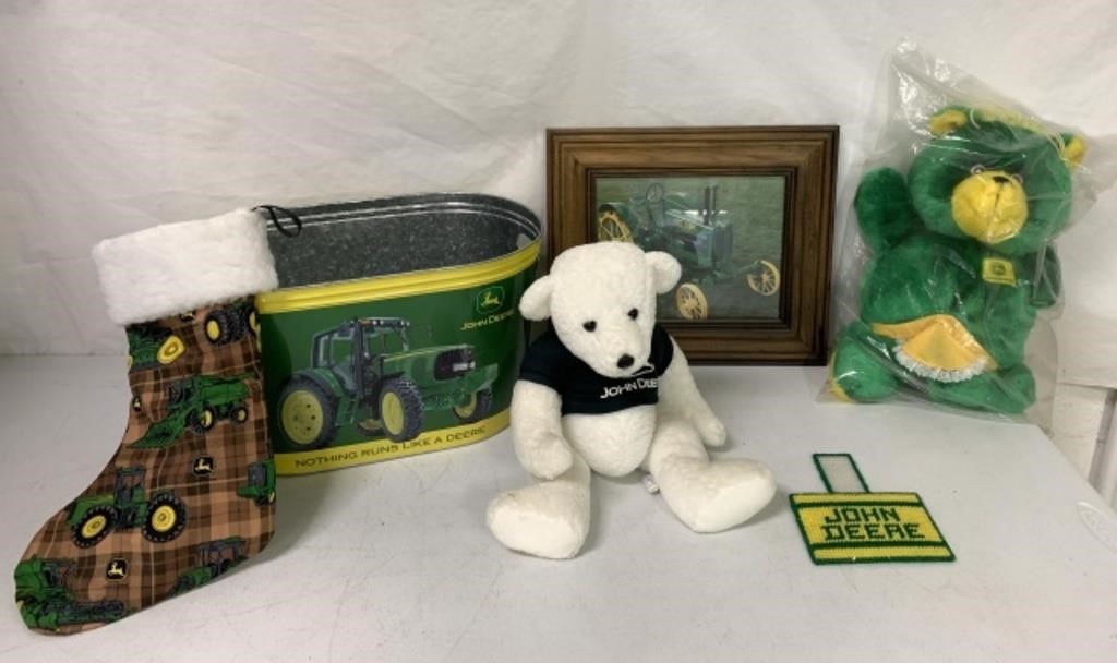 6 John Deere pcs-Bucket, Picture, Stuffed animal