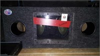 Speaker box w 2 kenwood speakers inside