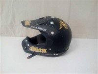 Dirt bike helmet size medium, needs cleaning