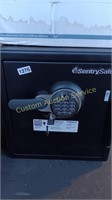 SENTRY SAFE WITH KEY AND MANUAL