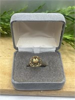 10k Yellow Gold Ring Size 8 MARKED Yellow Stones