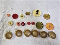 Vintage Bakelite and Other Buttons