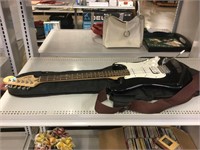 Fender squire start. Electric guitar with bag.