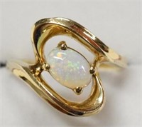 Ladies 14K Yellow Gold Opal Estate Ring