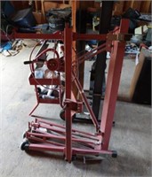 Hose reel lift