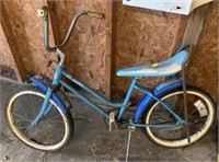 VINTAGE COLUMBIA GIRL'S BICYCLE WITH BANNANA SEAT
