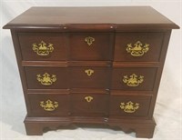 Pennsylvania House 3 drawer chest