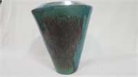 LARGE POTTERY FLOWER POT/UMBRELLA HOLDER