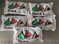 (5) Hershey Hugs White Creme