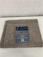 TOWN & COUNTRY LIVING CUSHIONED BATH RUGS 53X88