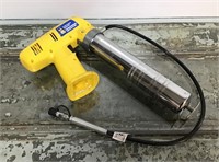 Power Fist 12V grease gun