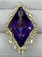 17.00 cts Amethyst and Diamond 14k Gold Ring