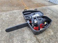 CRAFTSMAN Gas Chainsaw w/ 18" Bar & Case