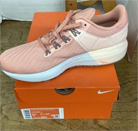 NEW women's Nike shoes Size 9.5