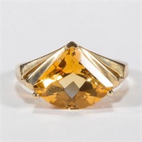VINTAGE 14K GOLD AND CITRINE LADY'S RING, marked,