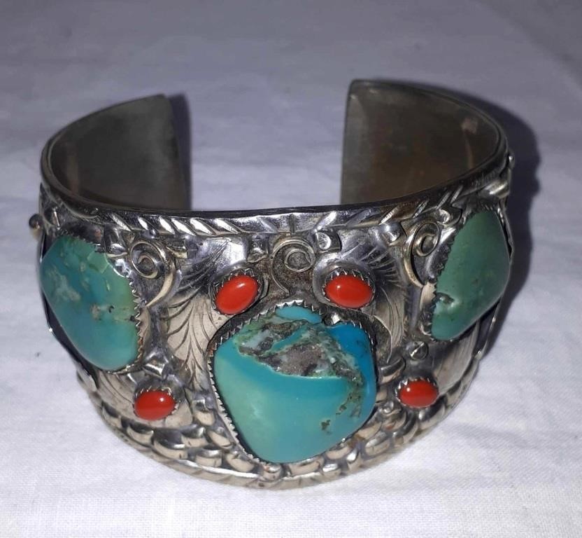 Ladies .925 Silver turquoise open bracelet.