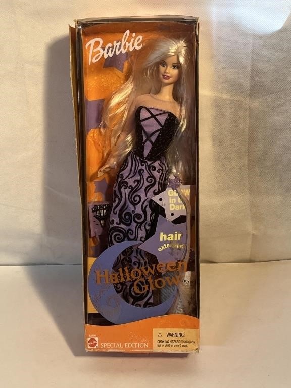 2002 HALLOWEEN GLOW BARBIE NEW IN BOX