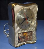 Vtg Master Crafters Clock Blacksmith Theme