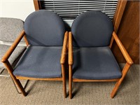 Lot of 2 Reception Chairs