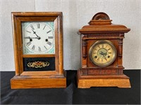 2pc Vintage Wooden Mantle Clocks
