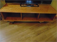 Large TV stand in nice shape, comes with