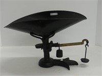 ANTIQUE CAST IRON WEIGH SCALE