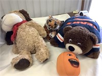 Bears pillow pet, and other stuffed animals