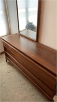 4 Drawer Wooden Dresser with Mirror