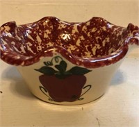 Pottery Bowl Apple Theme 7” x 3”