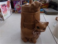 Cat and kitten cookie jar