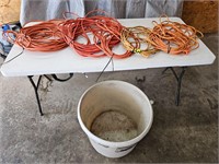 Extension cords with tote