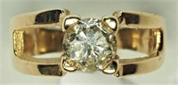 10K YELLOW GOLD DIAMOND SOLITAIRE RING