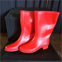 Ladies Red  Rubber Size 9  Boots Muck Boots