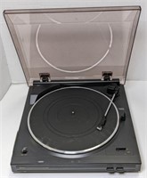 Denon DP-29F Fully Auto Turntable System. 14"L