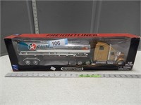 Freightliner Classic XL semi in original box; 1/32