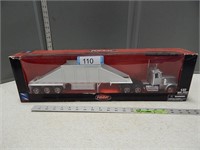 Peterbilt Model 379 semi in original box; 1/32 sca