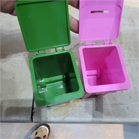 2 recyclyng mini -coin banks