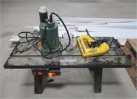 Wolfcratf router table (no router), Stanley