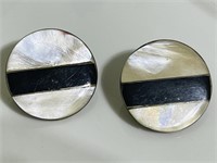 Mother of pearl retro earrings