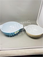 2 Pyrex Cinderella bowls - horizon & homestead